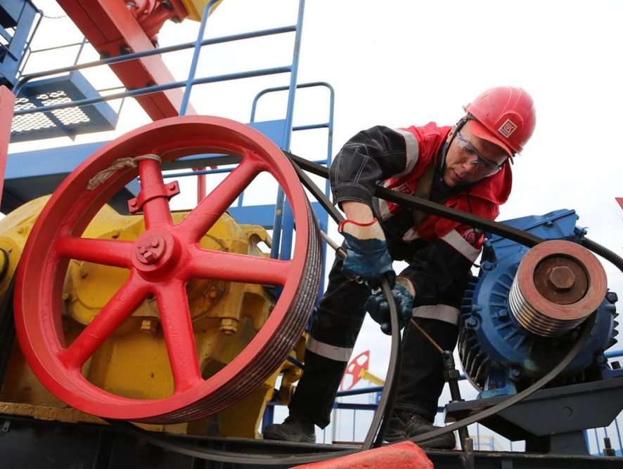 США и Россия рассматривают сокращение нефтедобычи