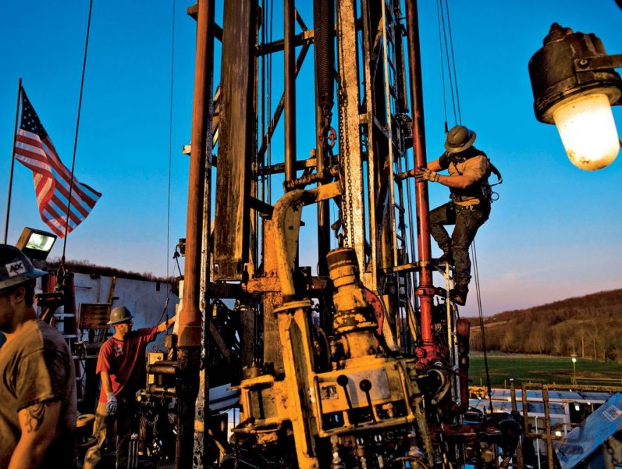 Почему сланцевая нефть в США переживает кризис