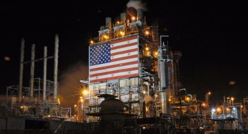 Лидерство США среди нефтедобывающих стран сохранится в текущем году